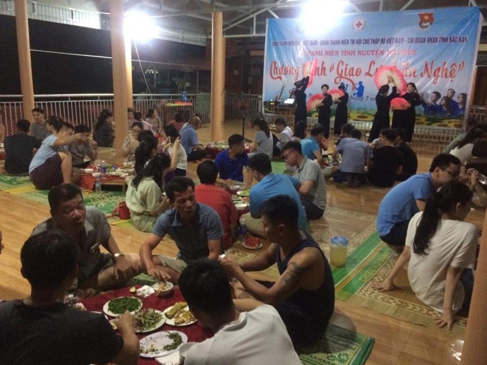 Hoang Nguyen Homestay Ba Be מראה חיצוני תמונה
